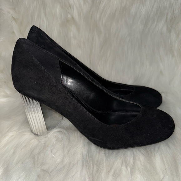 Michael Kors Black Suede Heels Timeless Design - Picture 4 of 8